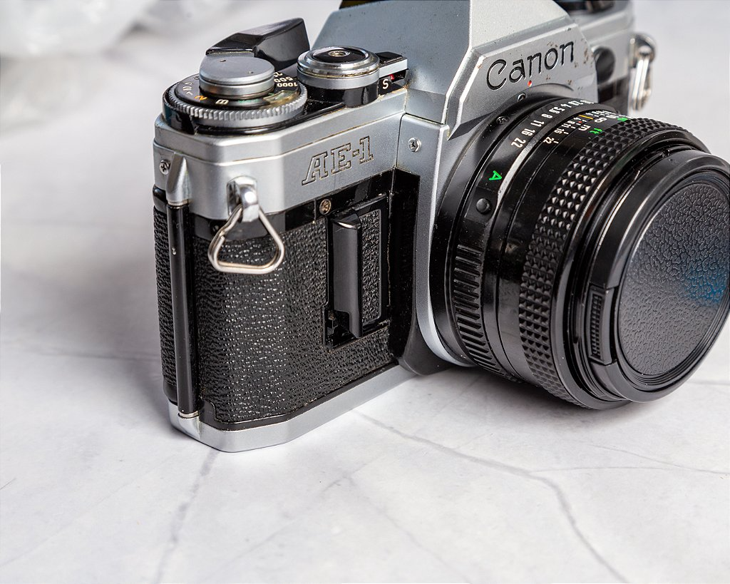 canon ae-1 35mm film camera