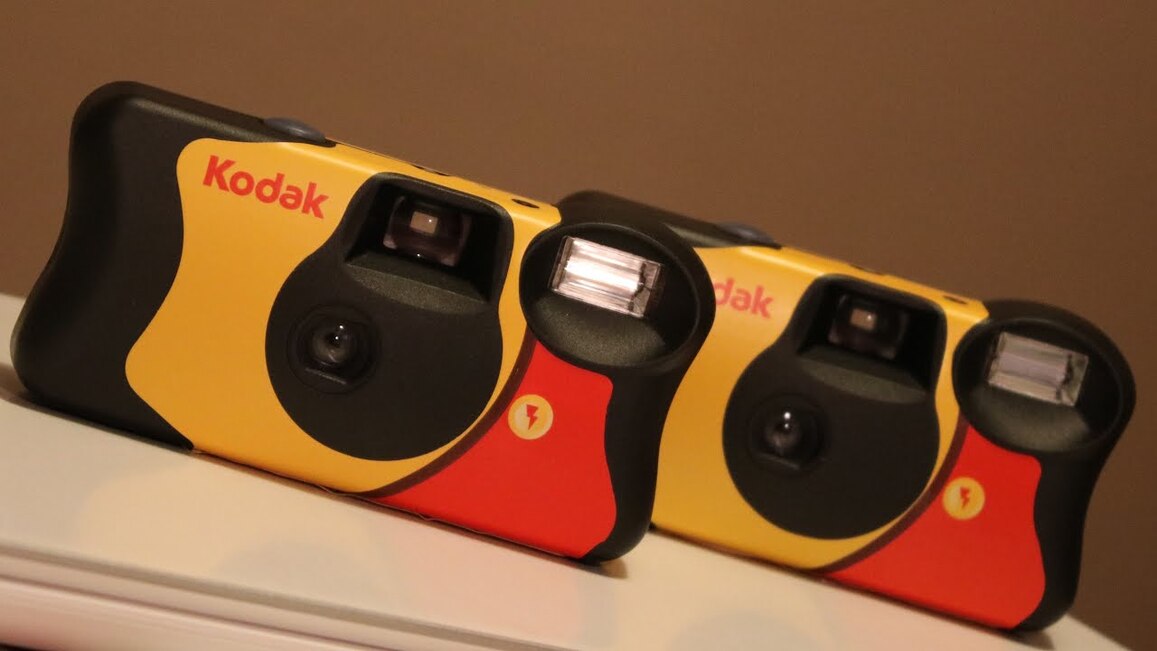 how to use a disposable camera