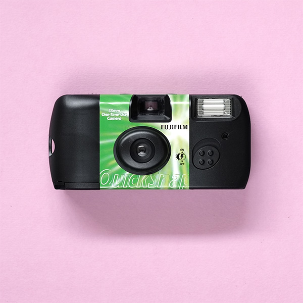 The Enduring Appeal of Fujifilm Disposable Cameras缩略图