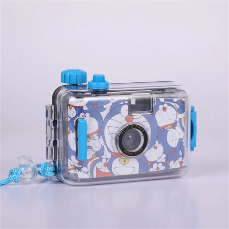 Exploring the Charm of Cheap Disposable Cameras插图